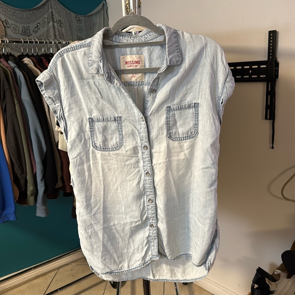 Button up vest